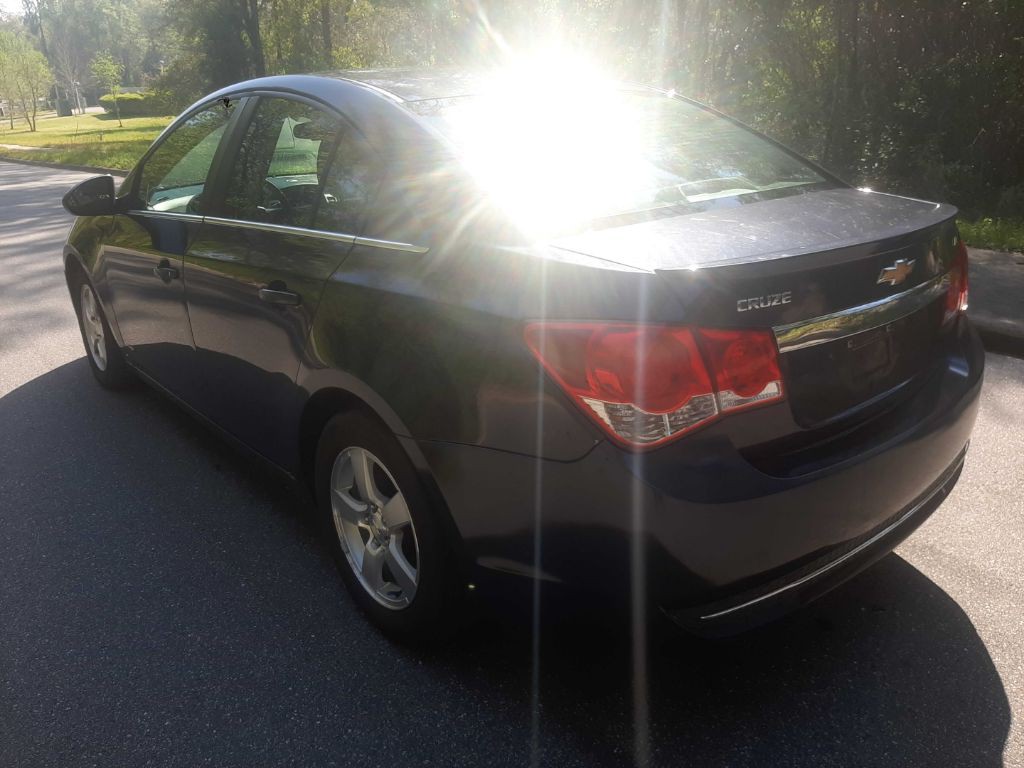 2014 Chevrolet Cruze Image 3