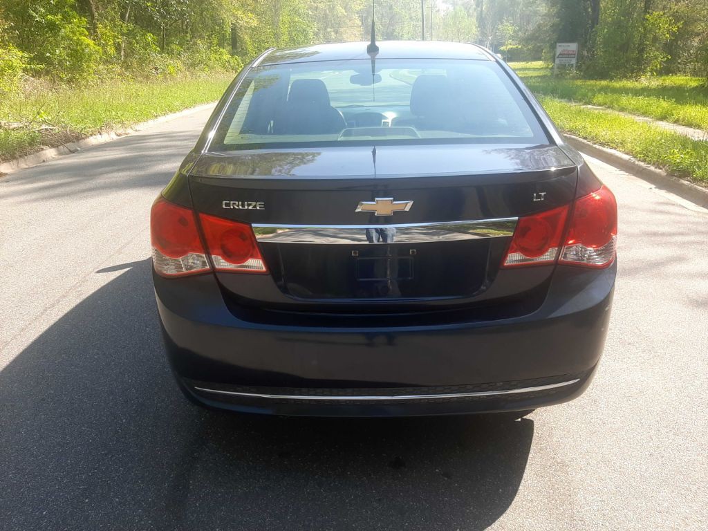 2014 Chevrolet Cruze Image 4