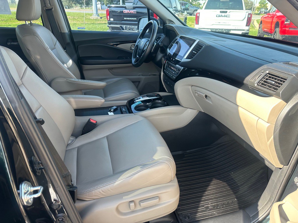 2016 Honda Pilot Image 11