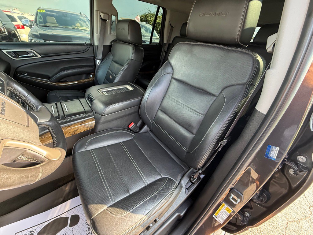 2015 GMC Yukon Image 20