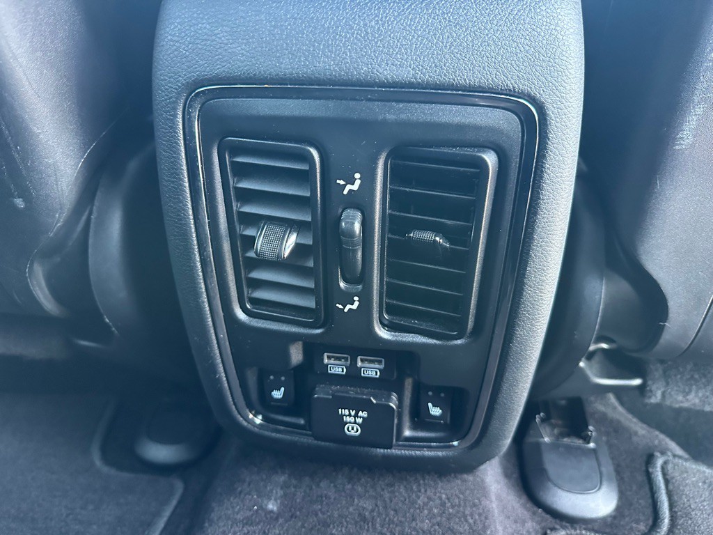 2016 Jeep Grand Cherokee Image 17