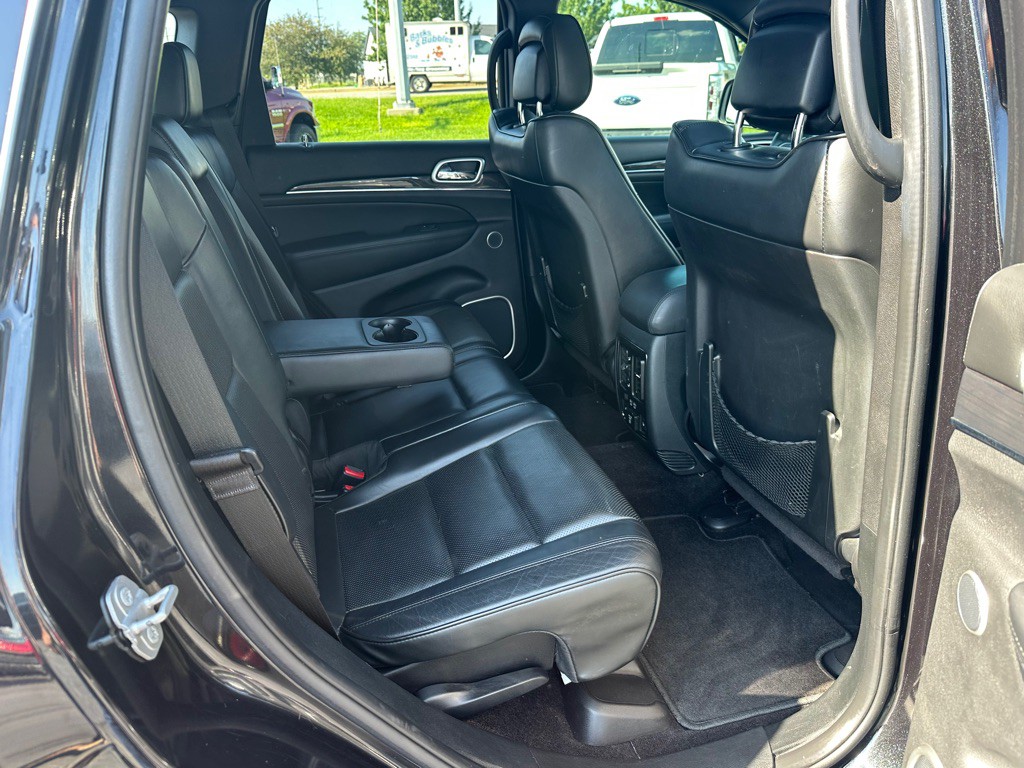 2016 Jeep Grand Cherokee Image 18