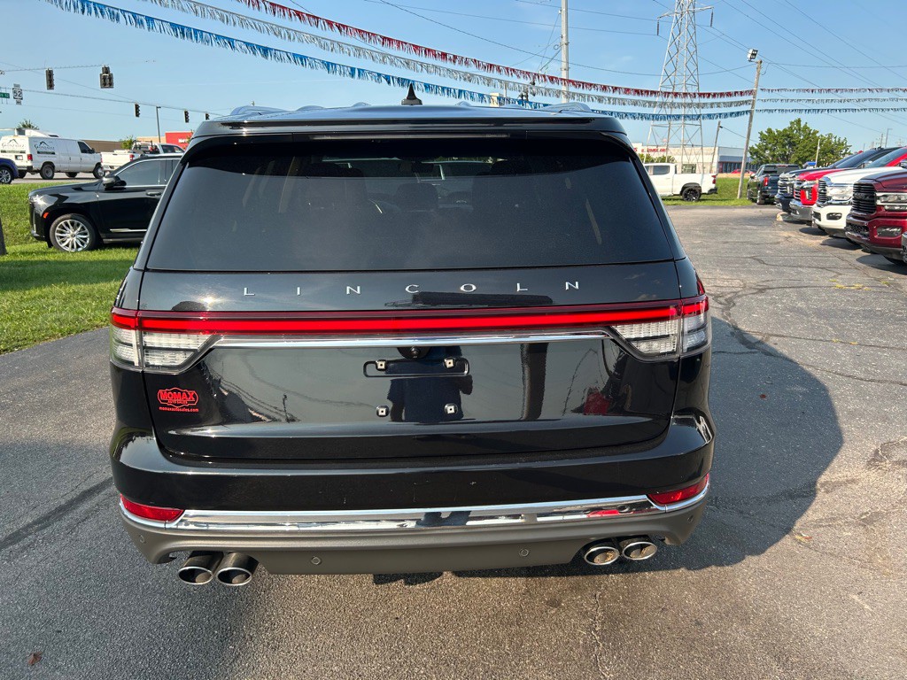 2020 Lincoln Aviator Image 8