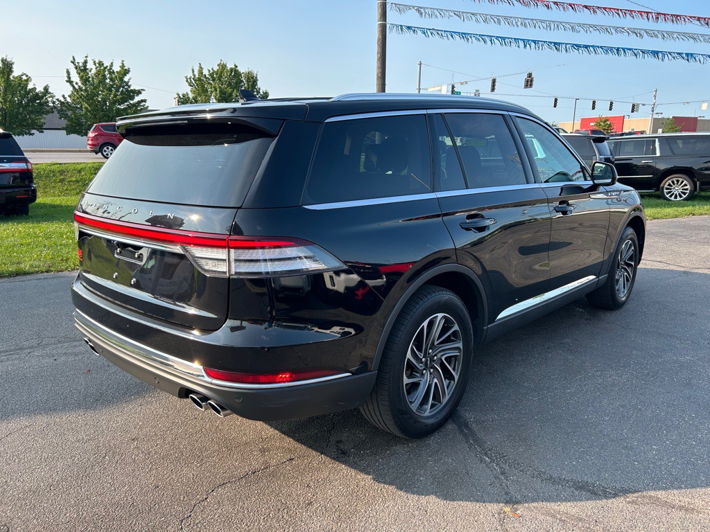 2020 Lincoln Aviator Image 9