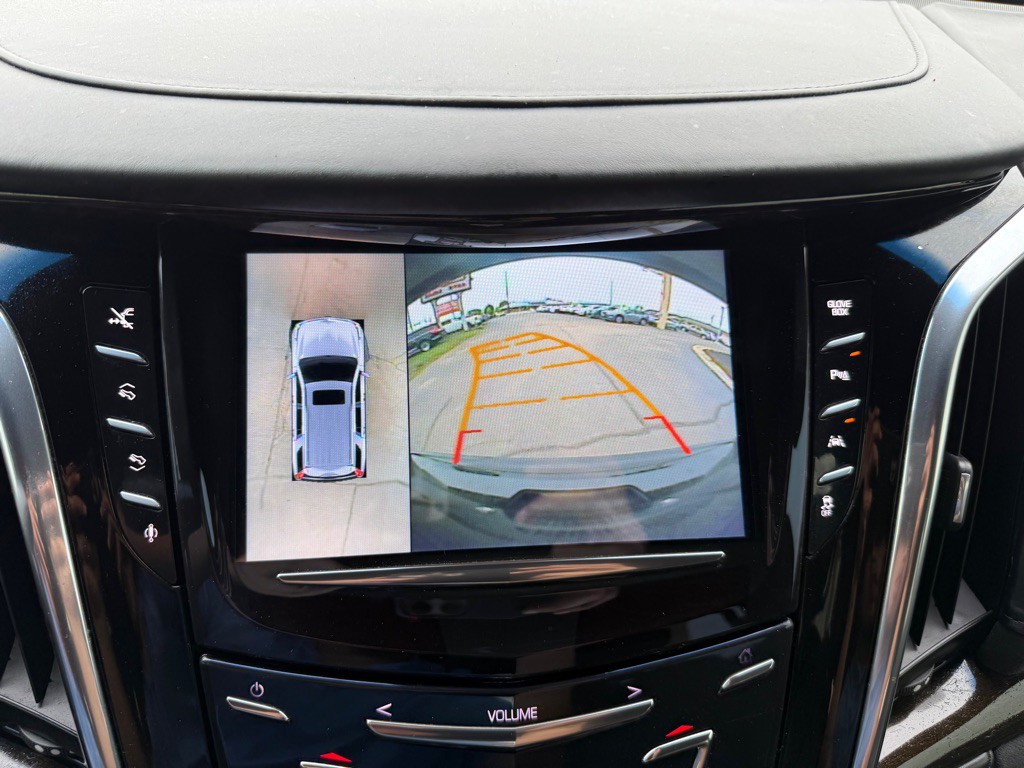 2016 Cadillac Escalade Image 14