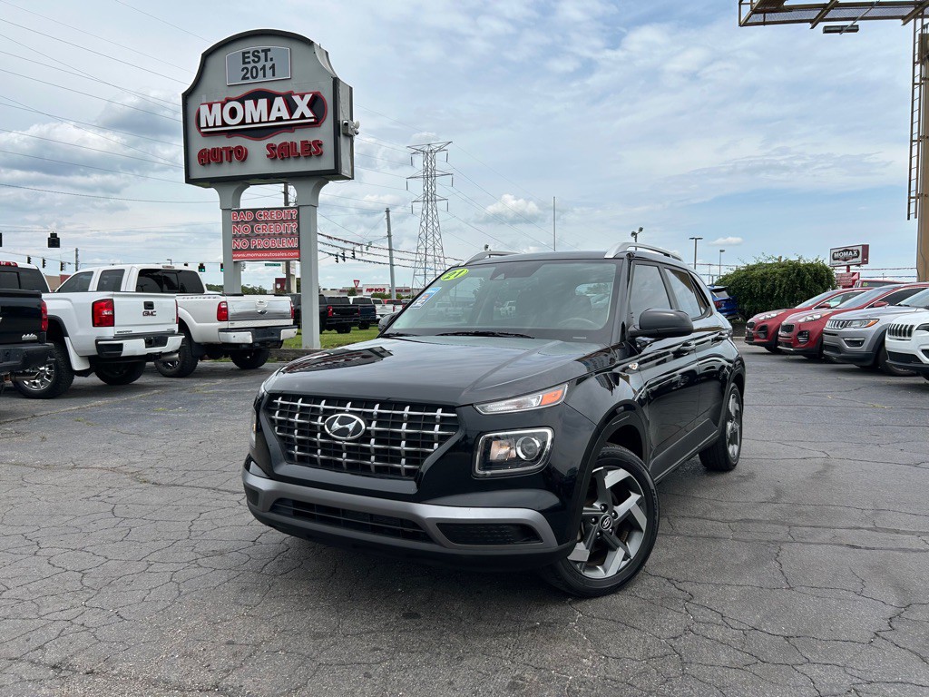 2021 Hyundai Venue Image 2