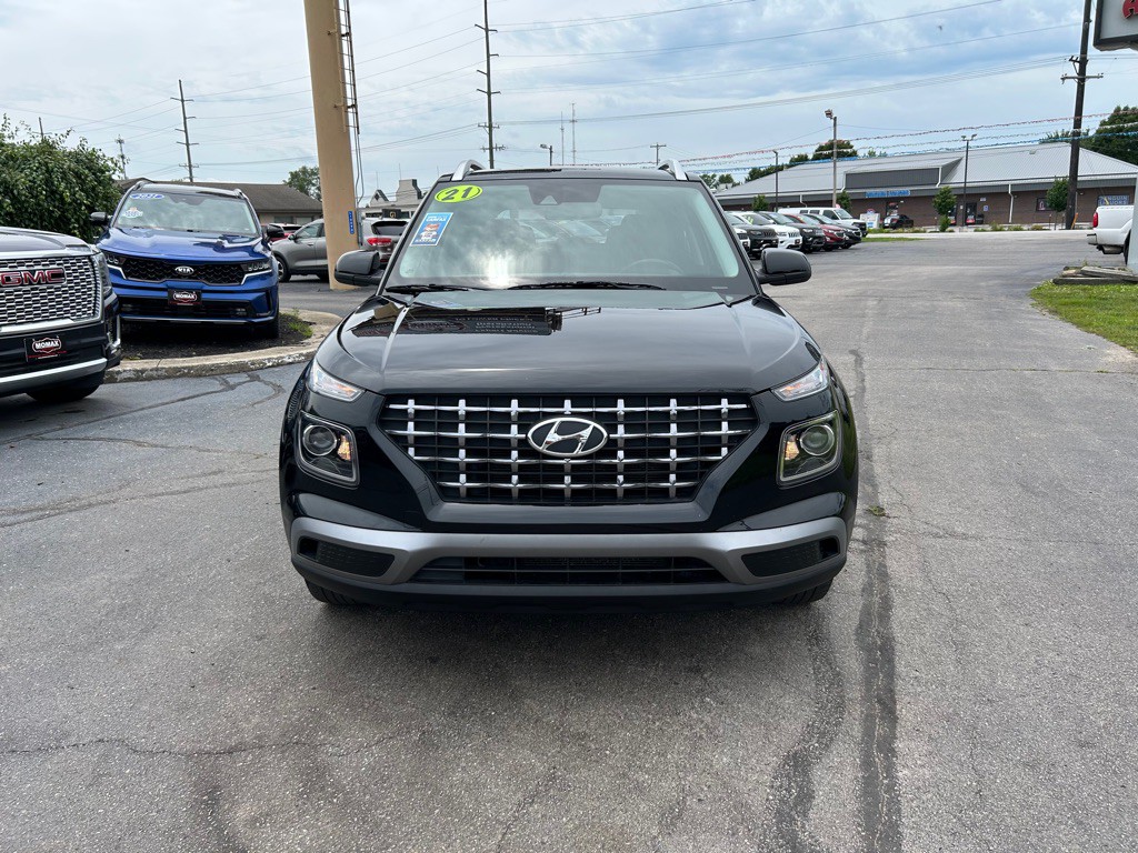 2021 Hyundai Venue Image 3
