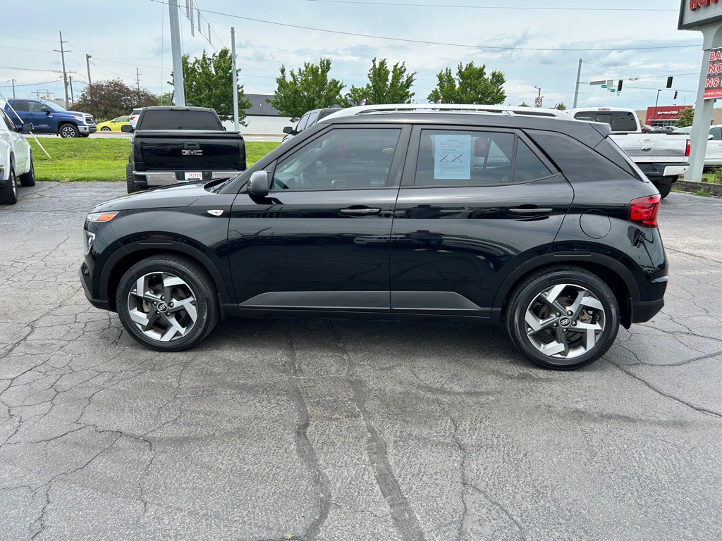 2021 Hyundai Venue Image 6