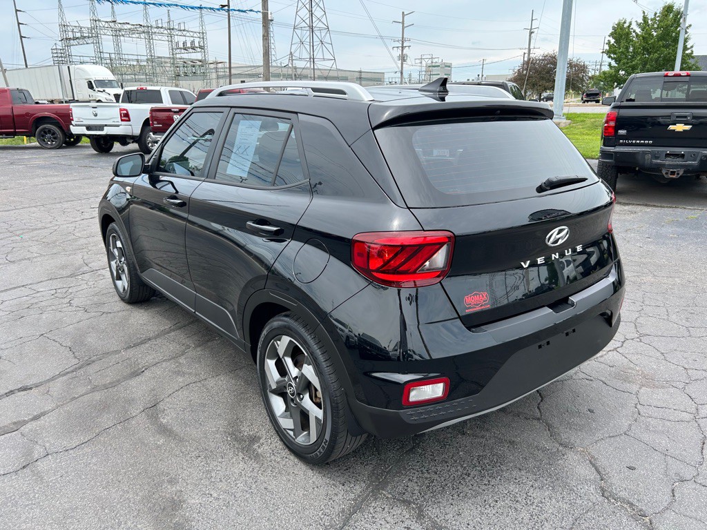 2021 Hyundai Venue Image 7