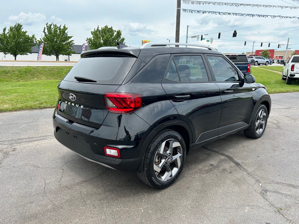 2021 Hyundai Venue Image 9