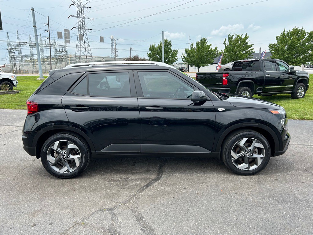 2021 Hyundai Venue Image 10