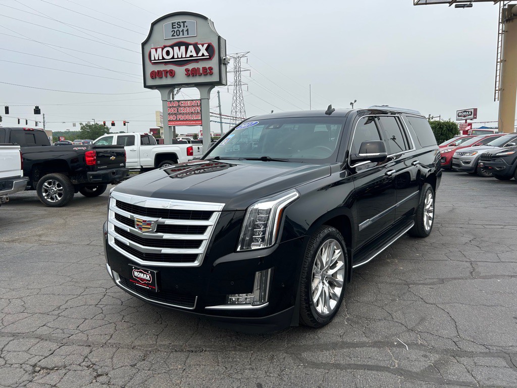 2017 Cadillac Escalade Image 4