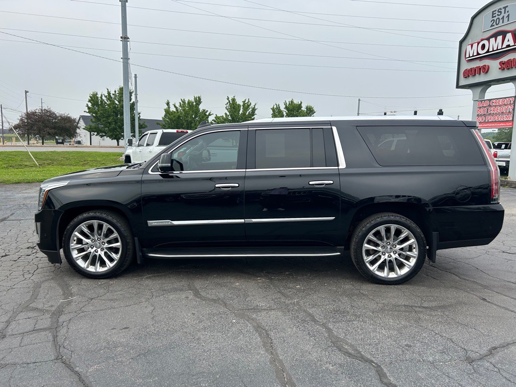 2017 Cadillac Escalade Image 5
