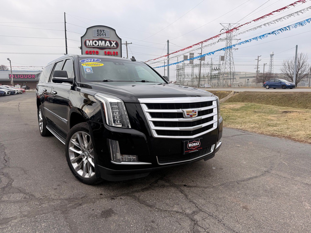 2017 Cadillac Escalade Image 1