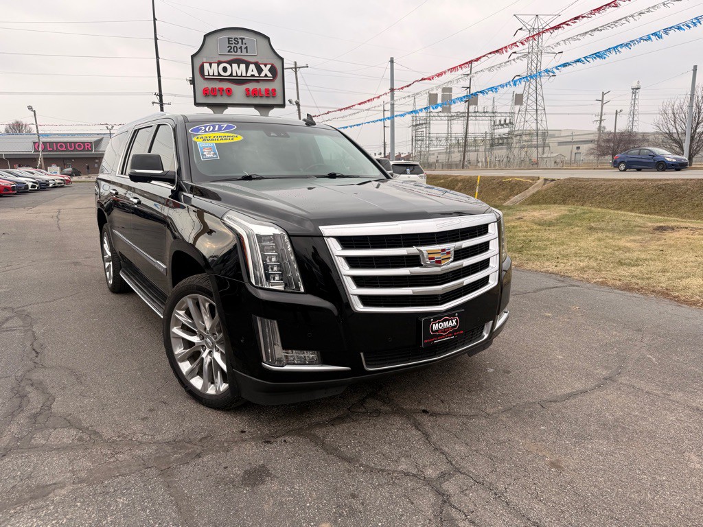 2017 Cadillac Escalade Image 2