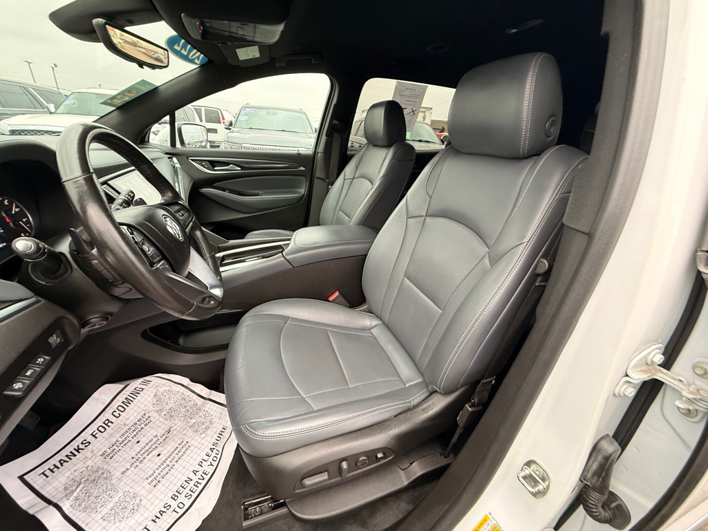 2022 Buick Enclave Image 16