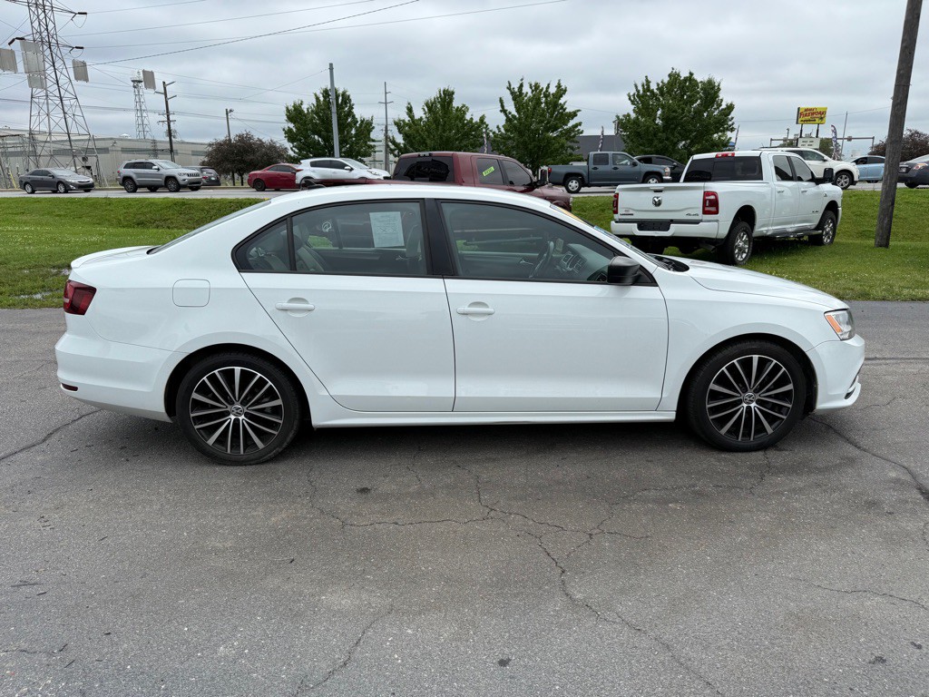 2016 Volkswagen Jetta Image 7