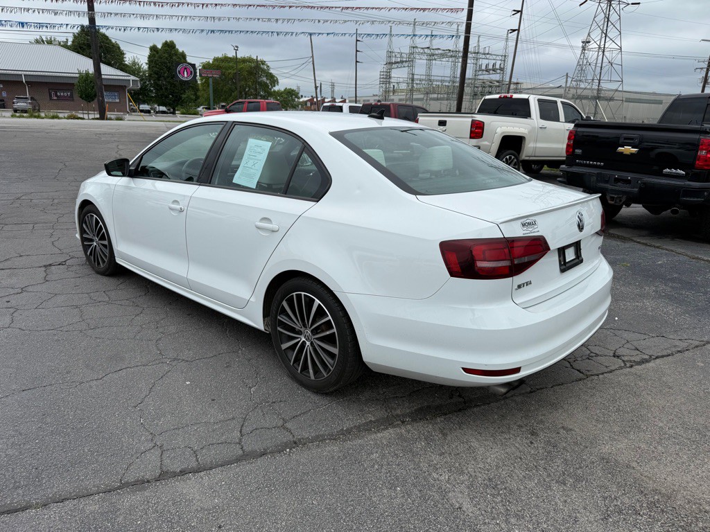 2016 Volkswagen Jetta Image 10
