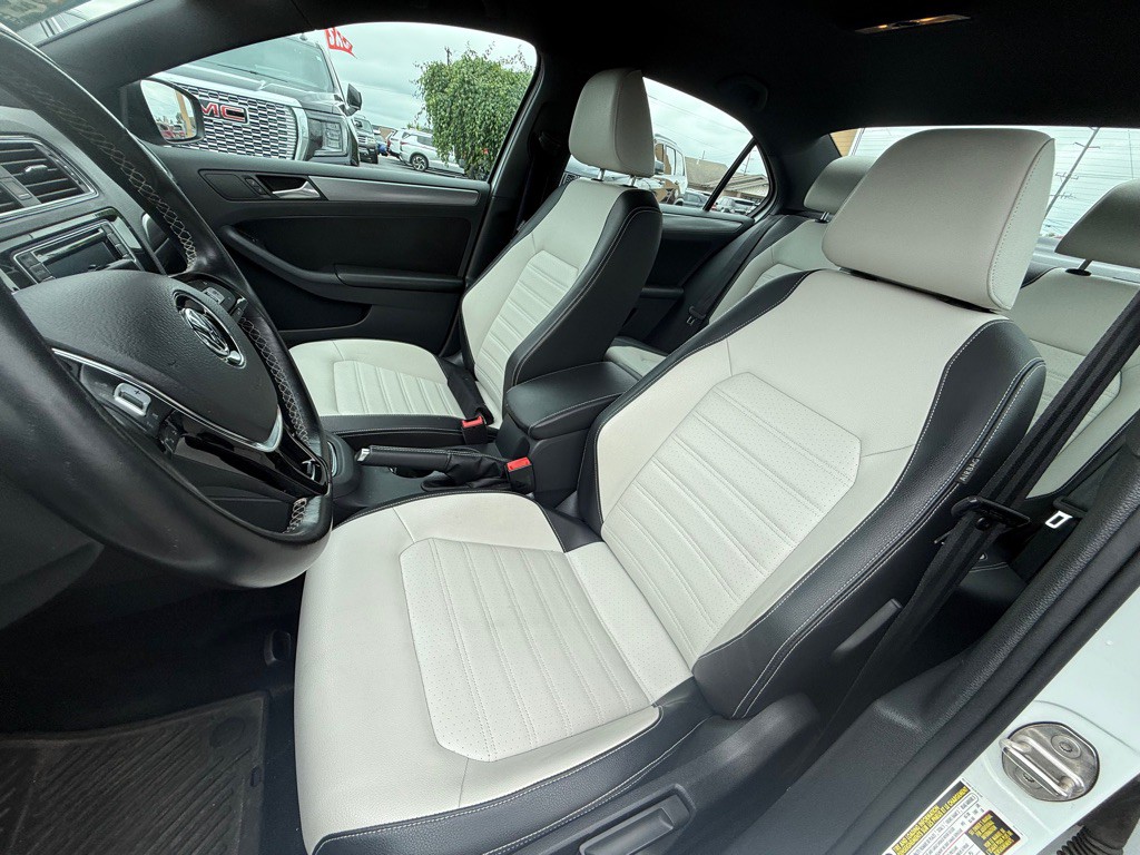 2016 Volkswagen Jetta Image 15