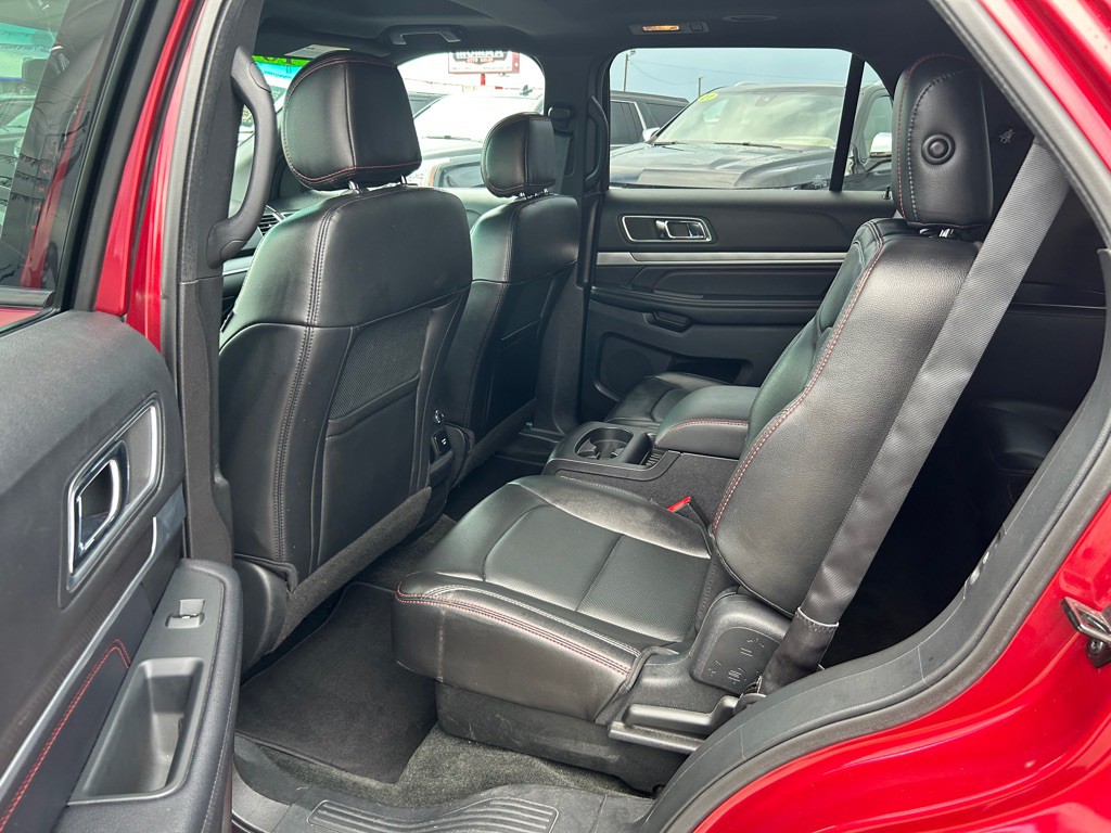 2016 Ford Explorer Image 15
