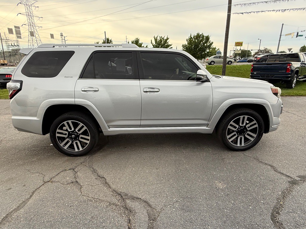 2014 Toyota 4Runner Image 7