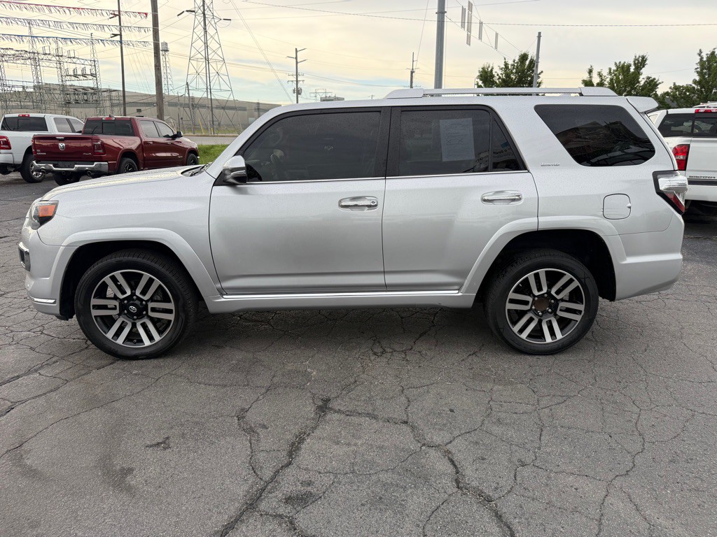2014 Toyota 4Runner Image 9