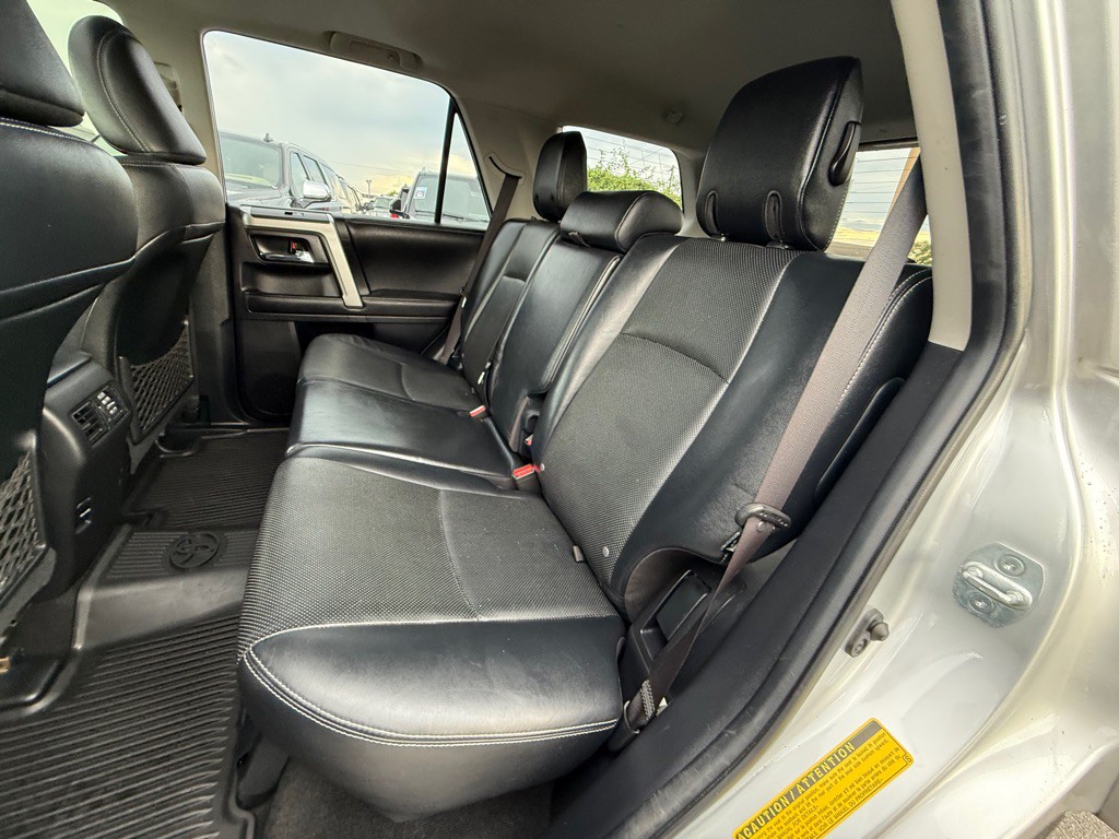 2014 Toyota 4Runner Image 18