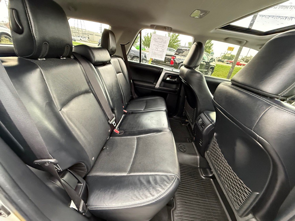 2014 Toyota 4Runner Image 19