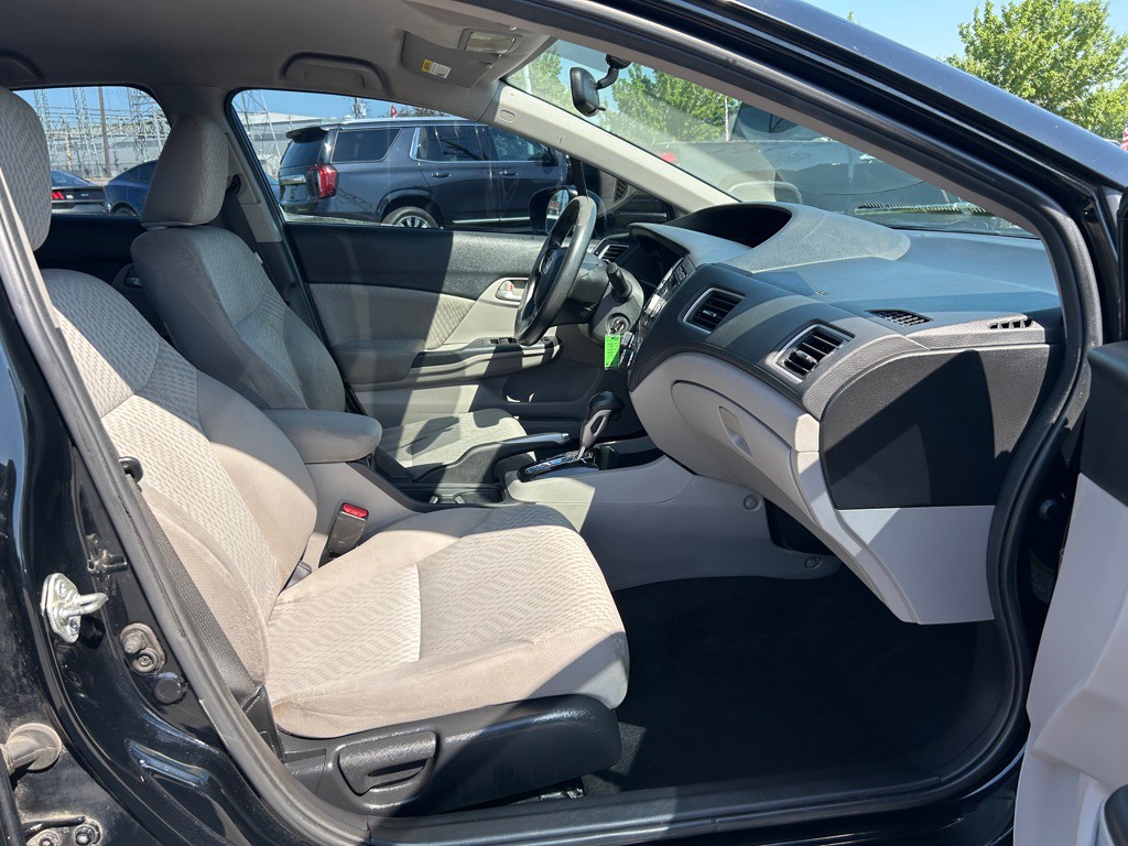 2015 Honda Civic Image 11