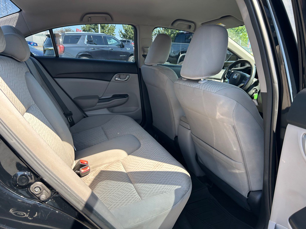 2015 Honda Civic Image 12