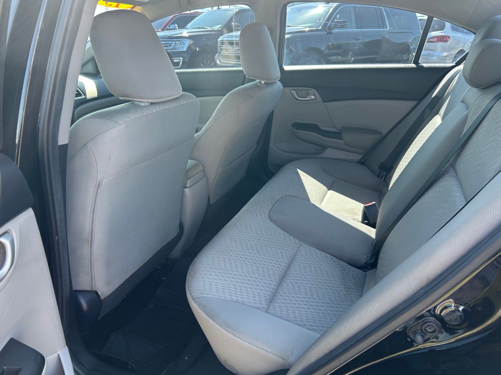 2015 Honda Civic Image 13