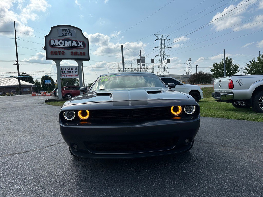 2016 Dodge Challenger Image 3