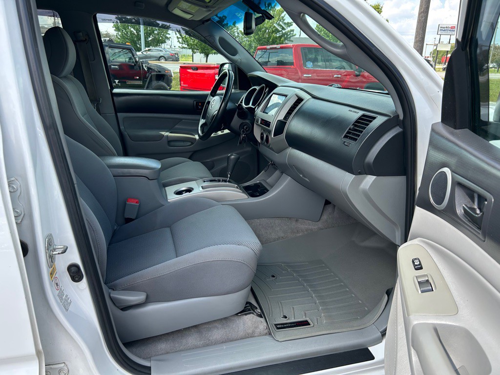 2011 Toyota Tacoma Image 11