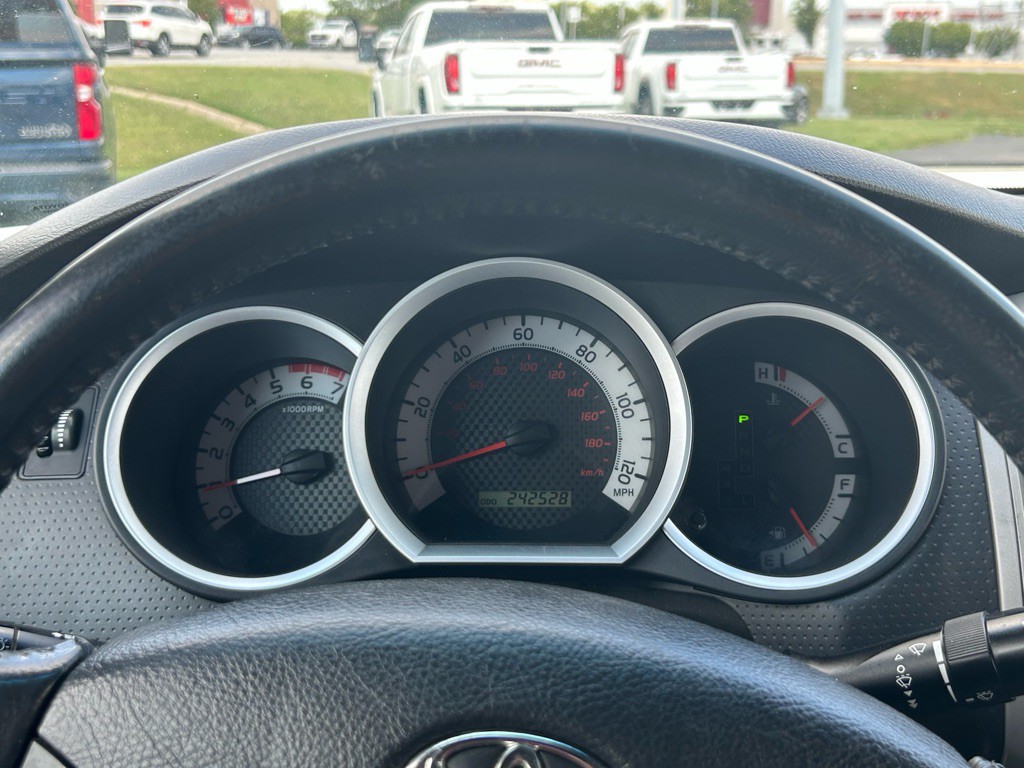 2011 Toyota Tacoma Image 17