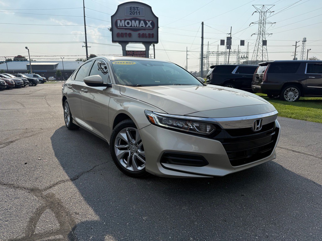 2019 Honda Accord Image 1