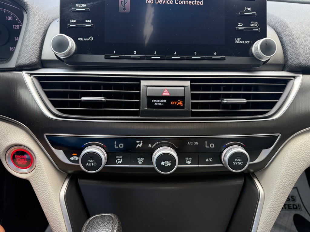2019 Honda Accord Image 13