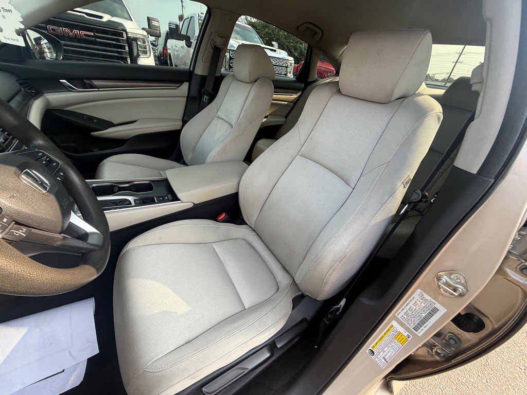 2019 Honda Accord Image 15