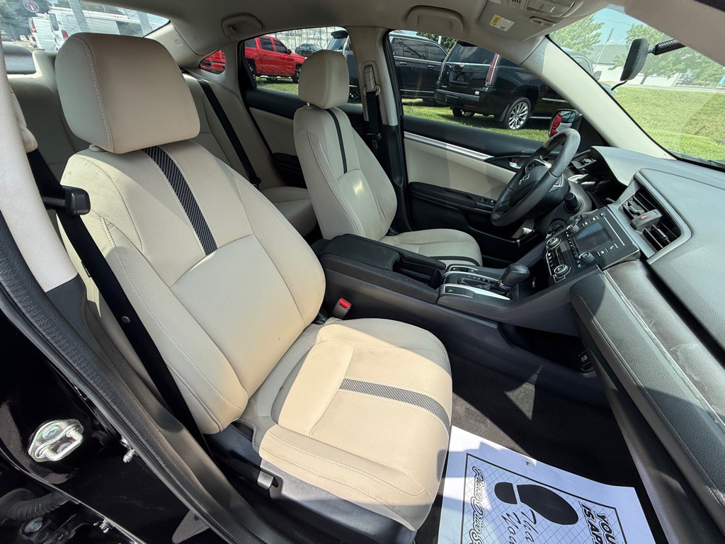 2016 Honda Civic Image 15