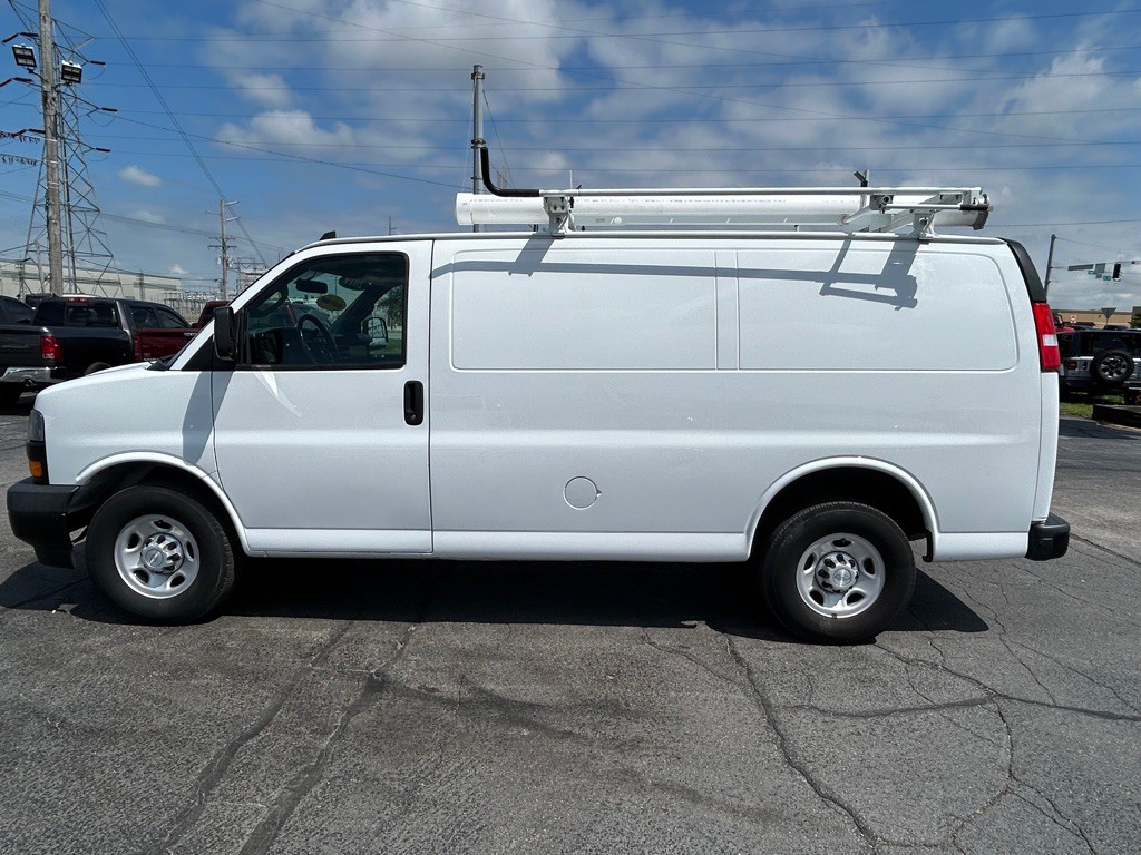 2019 Chevrolet Express Image 4