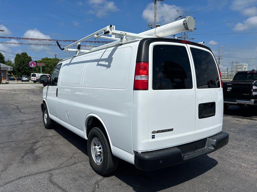 2019 Chevrolet Express Image 5