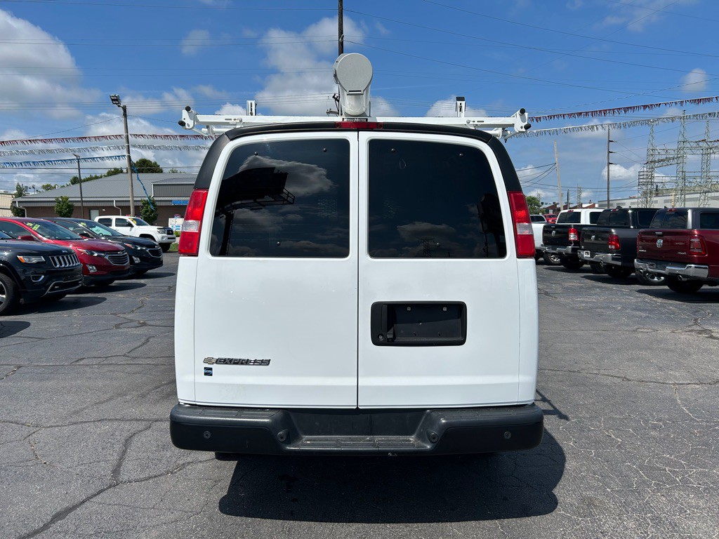 2019 Chevrolet Express Image 6