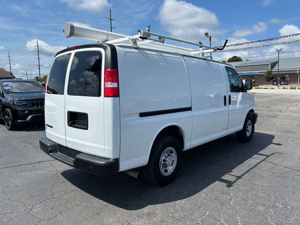 2019 Chevrolet Express Image 7