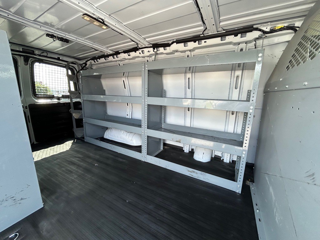 2019 Chevrolet Express Image 12