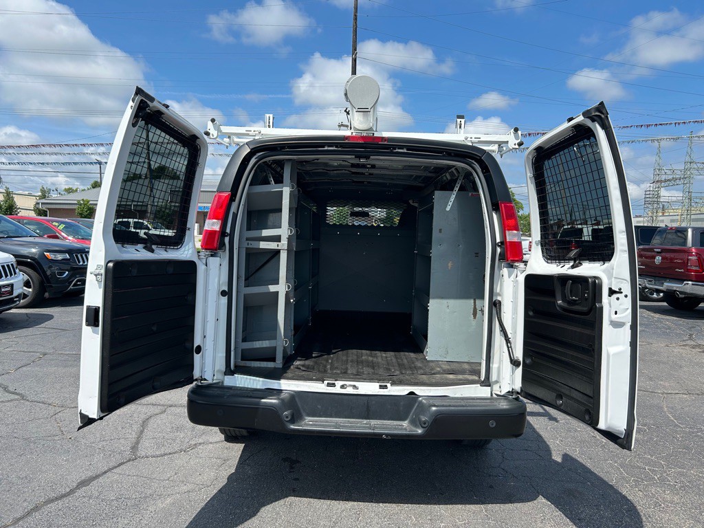 2019 Chevrolet Express Image 13