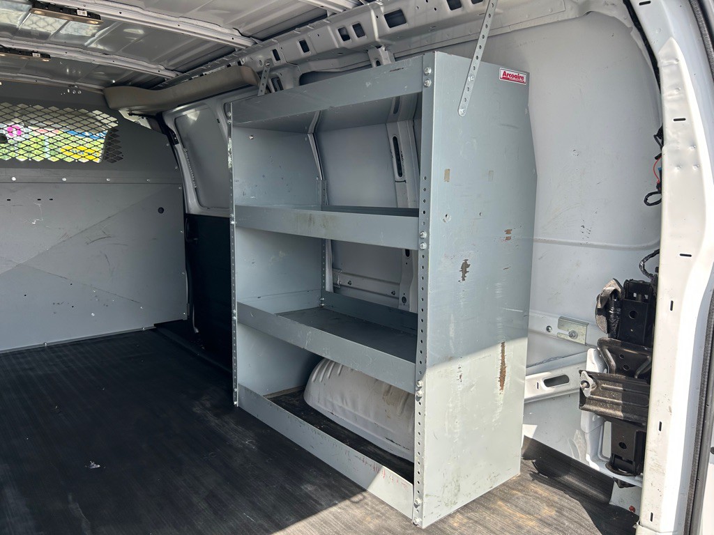 2019 Chevrolet Express Image 14