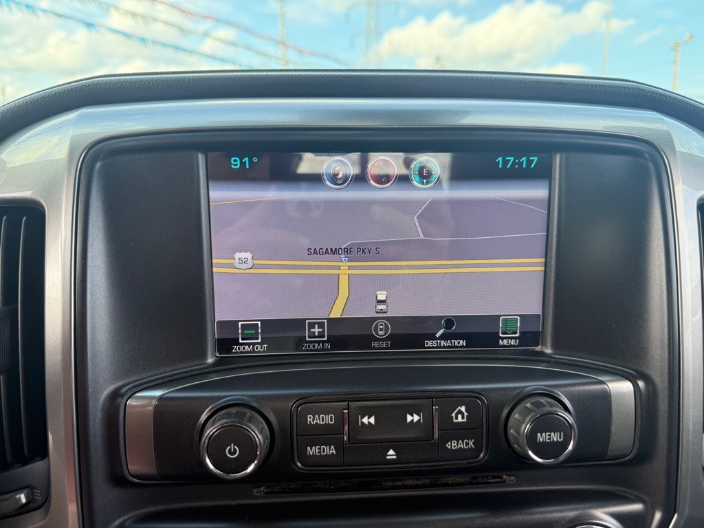 2015 Chevrolet Silverado 1500 Image 12