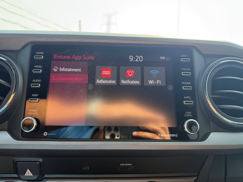 2020 Toyota Tacoma Image 10