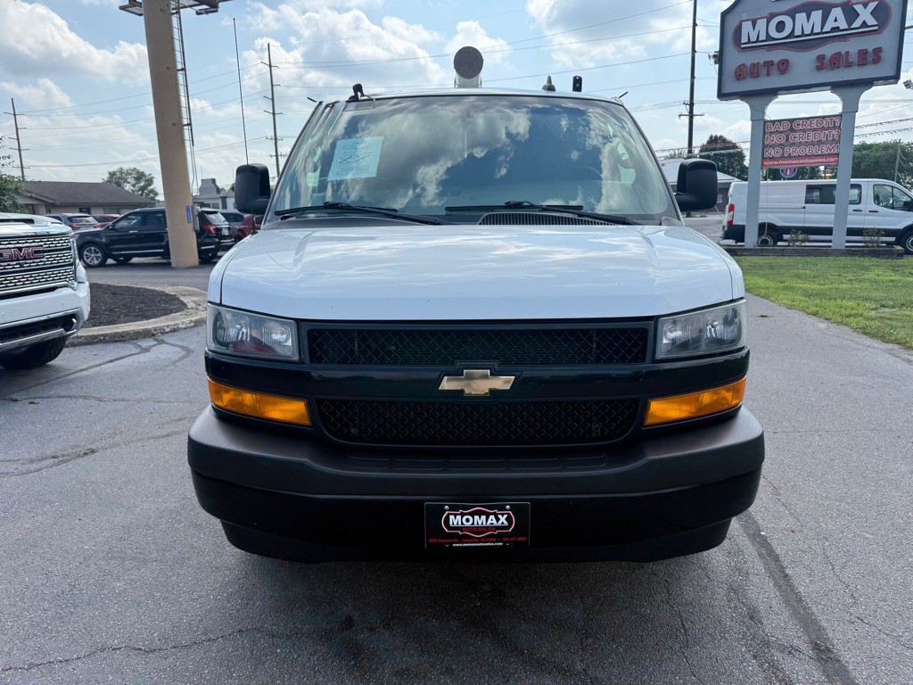 2018 Chevrolet Express Image 3
