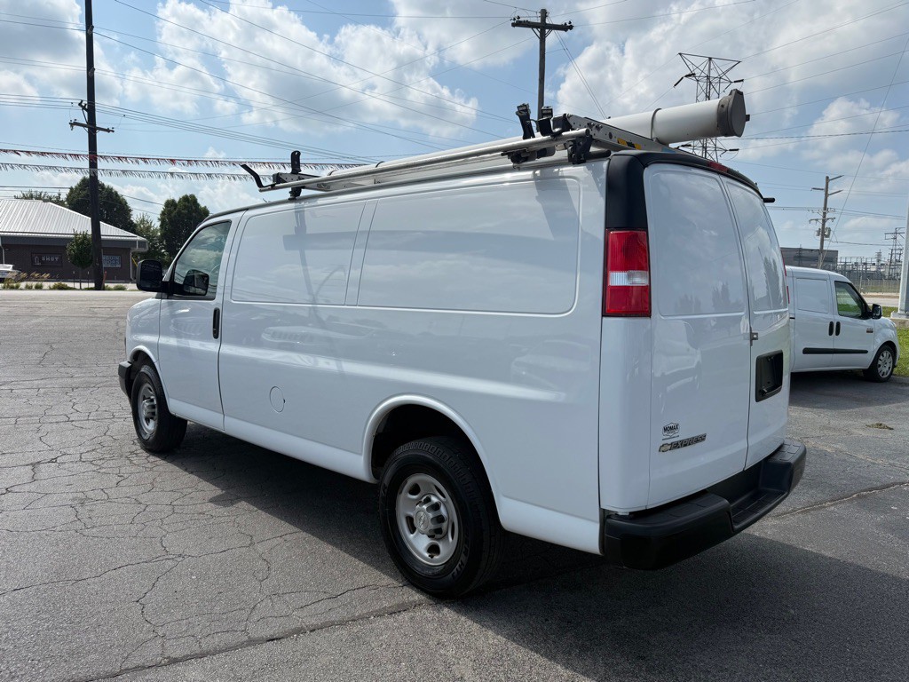 2018 Chevrolet Express Image 8