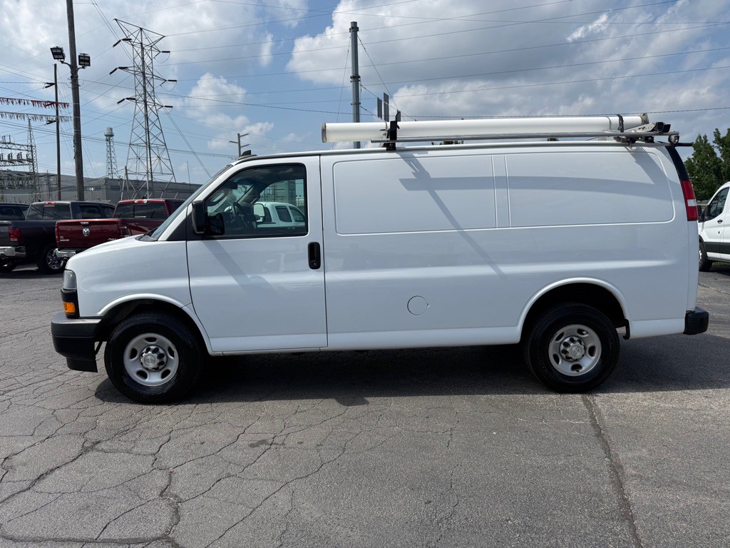 2018 Chevrolet Express Image 9